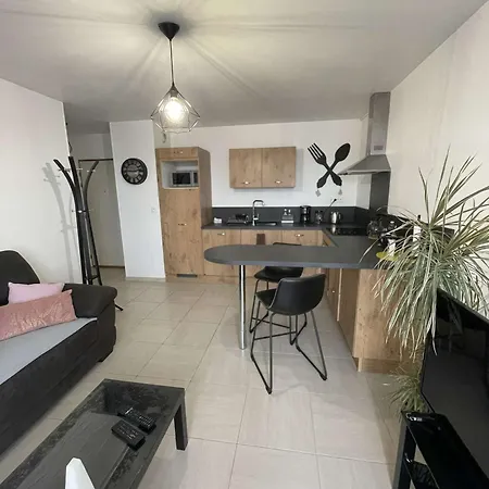Appart. Sur Caen Avec Garage Et Wifi. Exterior foto